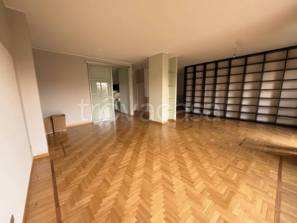 appartamento in affitto a Milano in zona Guastalla