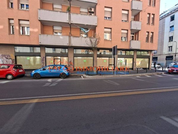 negozio in affitto a Milano in zona Turro