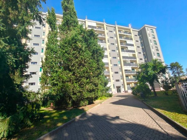 appartamento in affitto a Milano in zona Forze Armate
