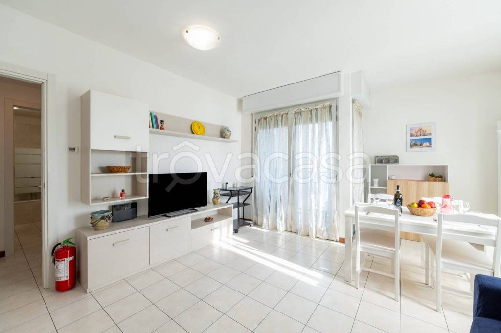 appartamento in affitto a Milano in zona Famagosta