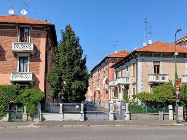 appartamento in affitto a Milano in zona Rembrandt