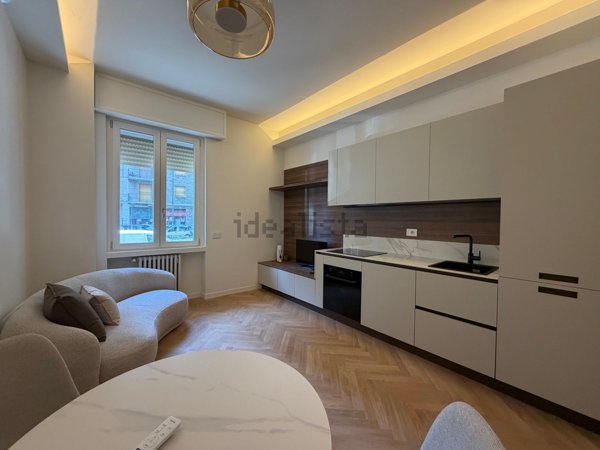 appartamento in affitto a Milano in zona Lorenteggio