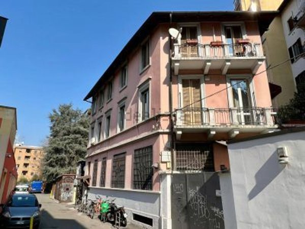 appartamento in affitto a Milano in zona Guastalla