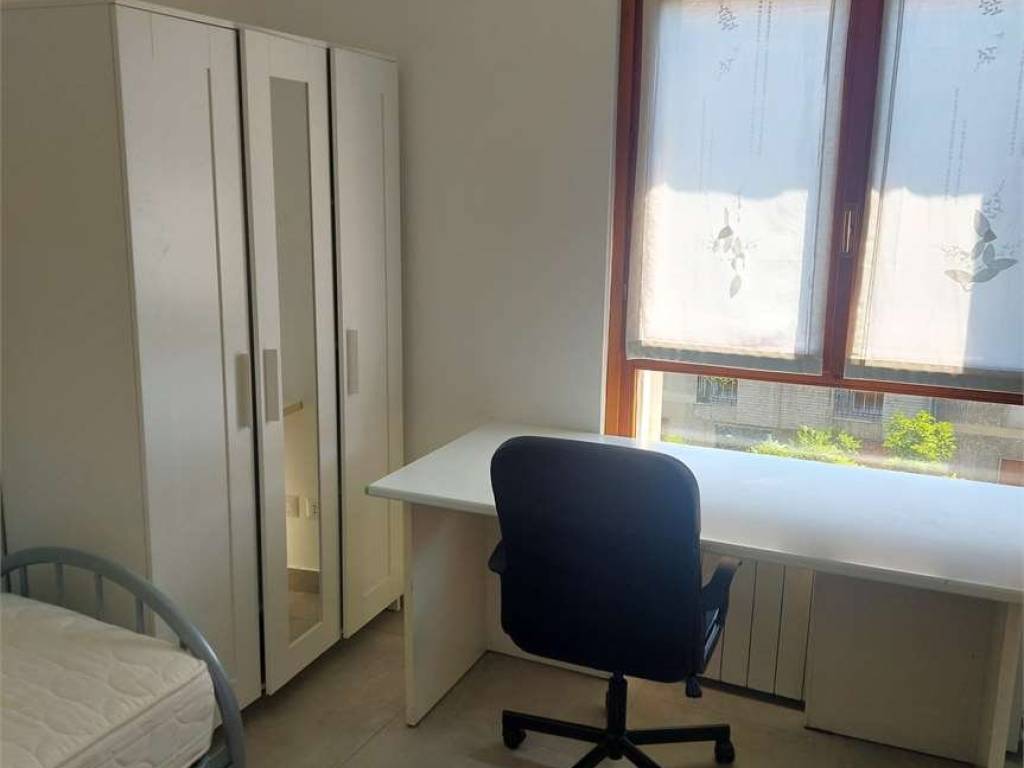 appartamento in affitto a Milano in zona Famagosta