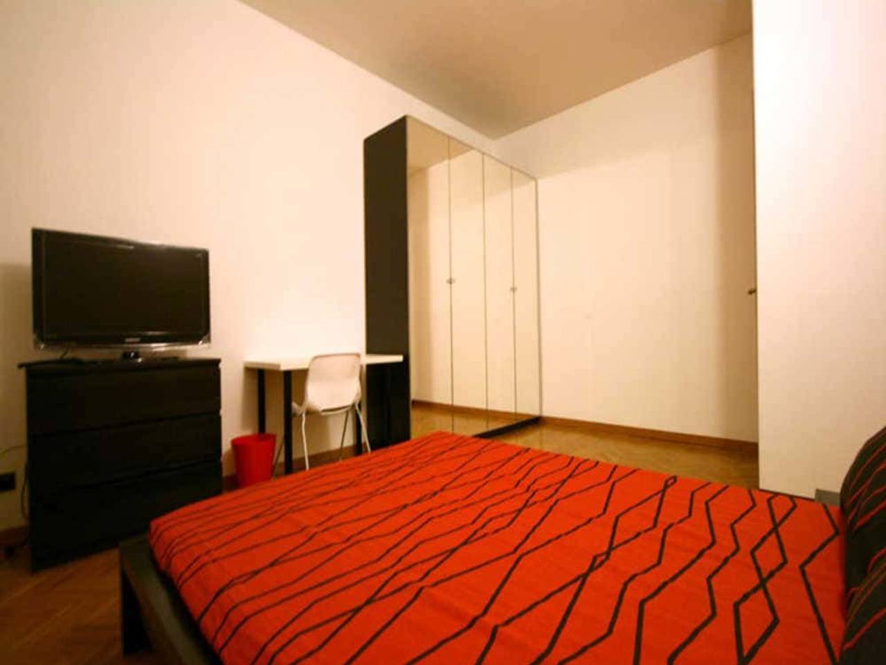 negozio in affitto a Milano in zona XXII Marzo