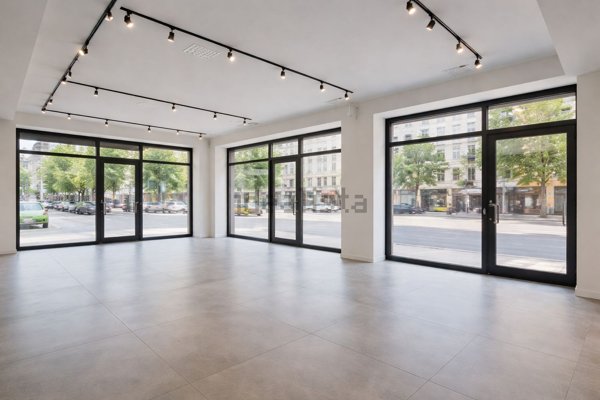 locale commerciale in affitto a Milano in zona Cinque Giornate