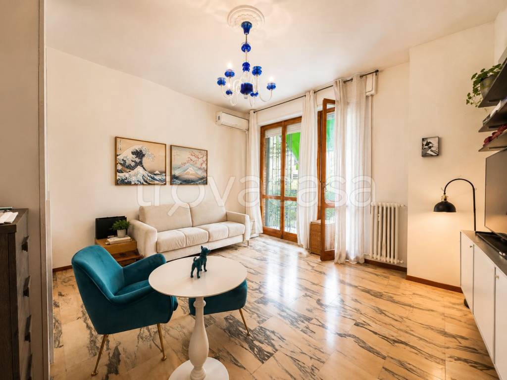 appartamento in affitto a Milano in zona Piazzale Lodi
