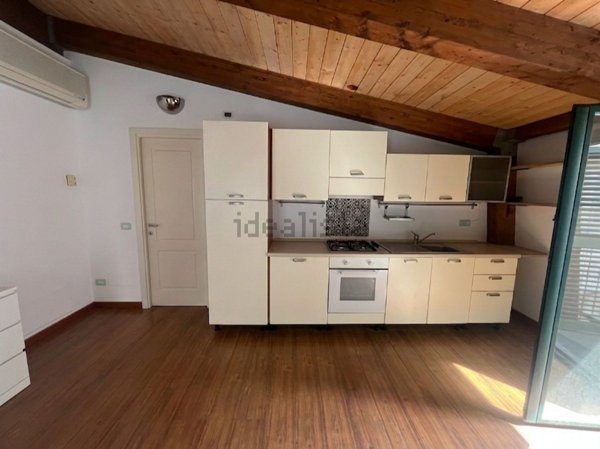 appartamento in affitto a Milano in zona Solari