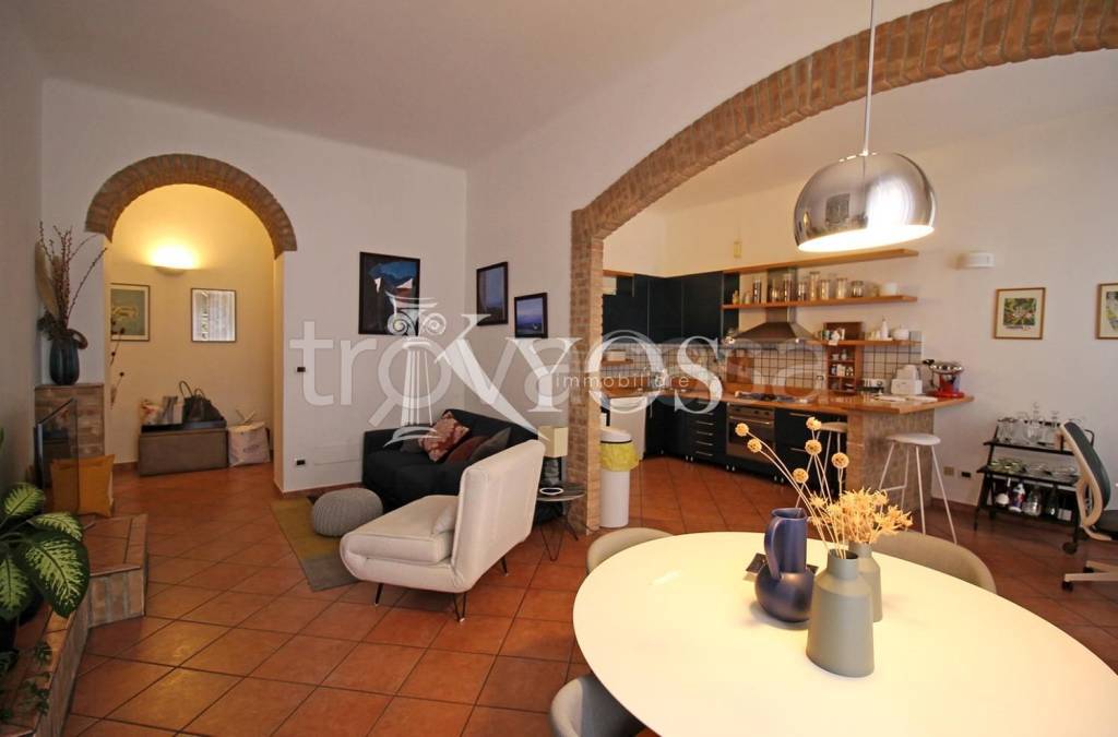 appartamento in affitto a Milano in zona XXII Marzo