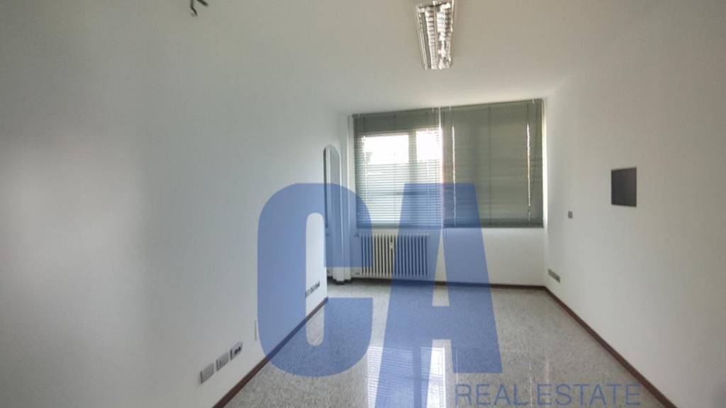 ufficio in affitto a Milano in zona Dergano