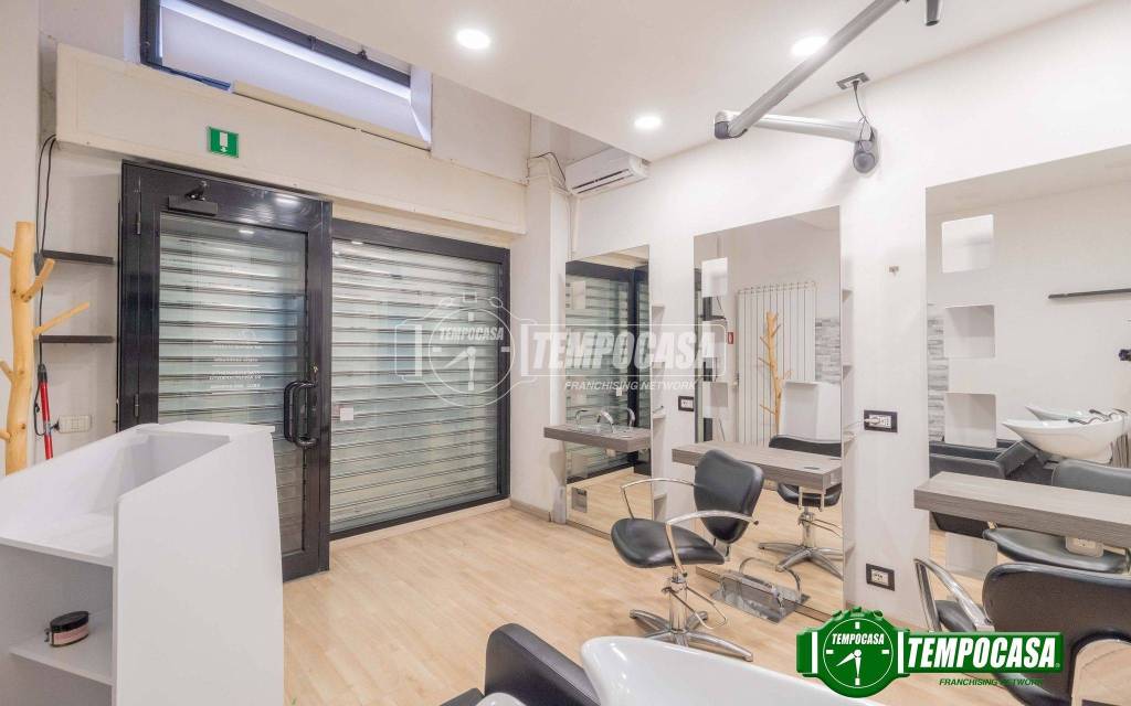 negozio in affitto a Milano