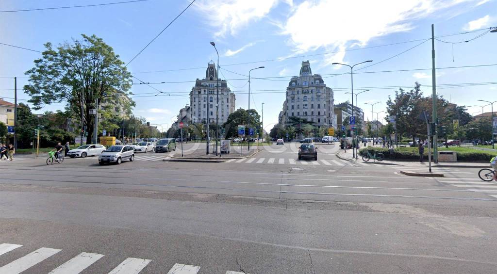 negozio in affitto a Milano