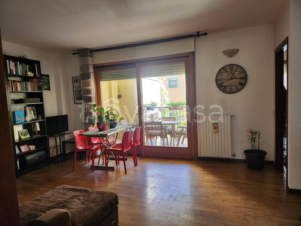 appartamento in vendita a Milano in zona Isola