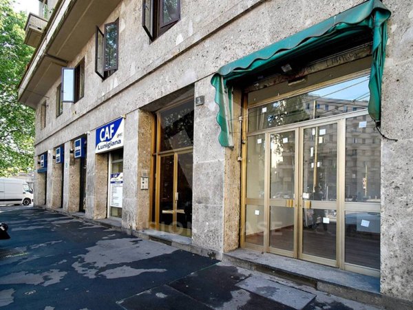 negozio in affitto a Milano in zona Centro Direzionale