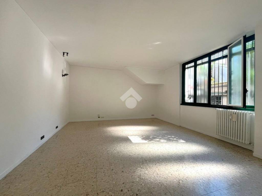 ufficio in affitto a Milano in zona Conchetta