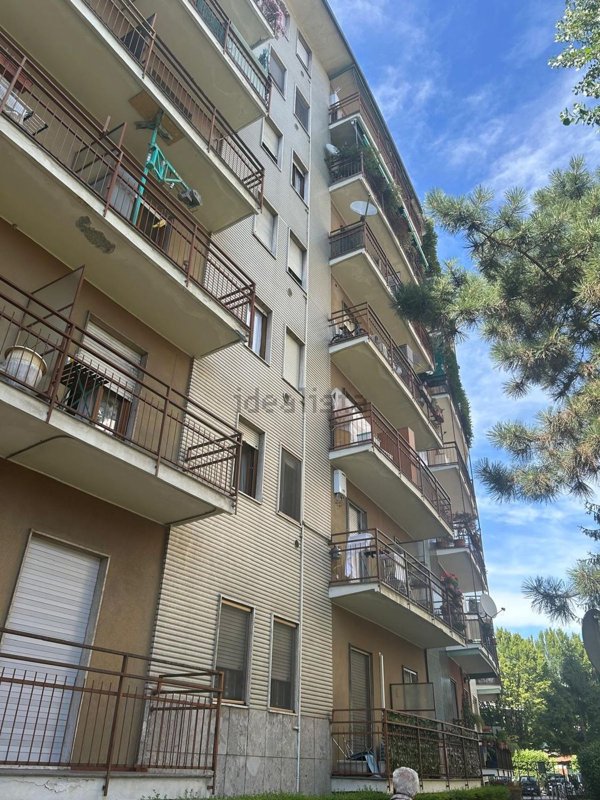 appartamento in affitto a Milano in zona Piazzale Lodi