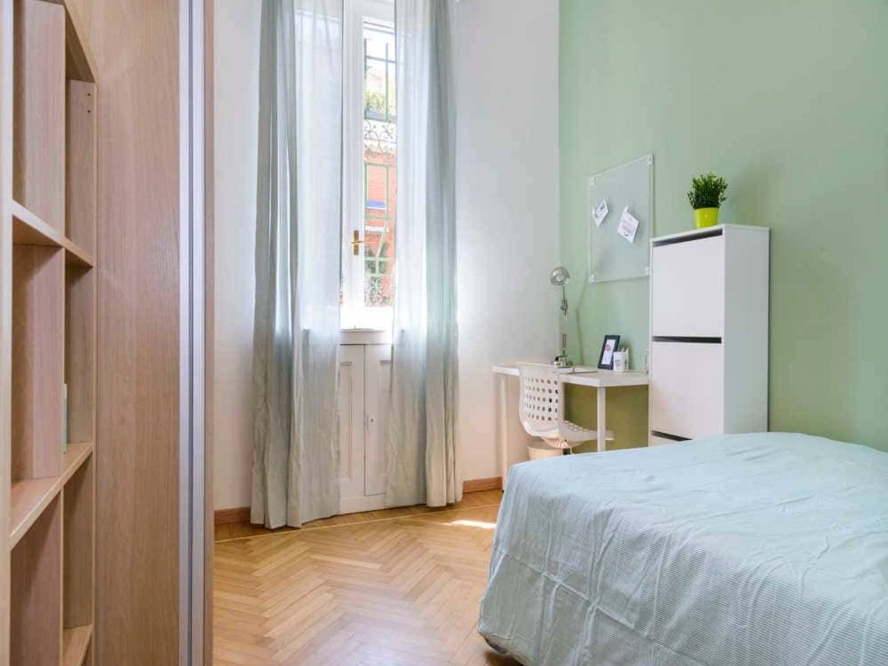 negozio in affitto a Milano in zona Sant'Ambrogio