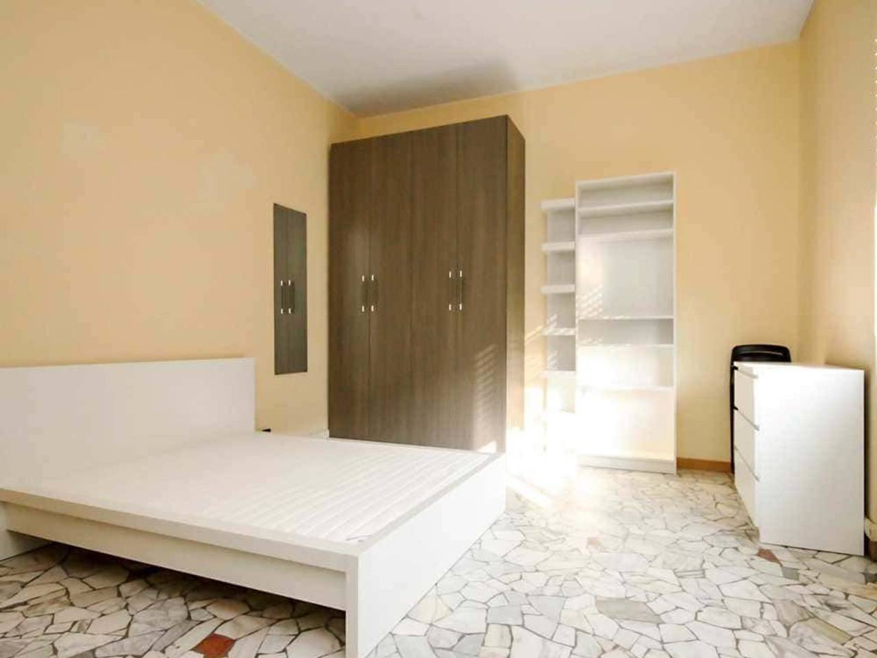 negozio in affitto a Milano in zona Maggiolina