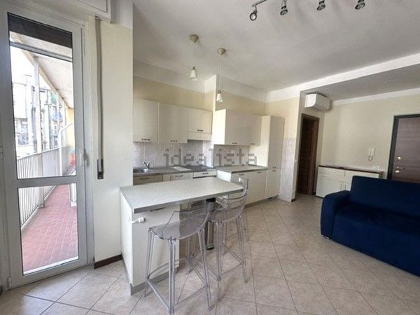 appartamento in affitto a Milano in zona Lorenteggio