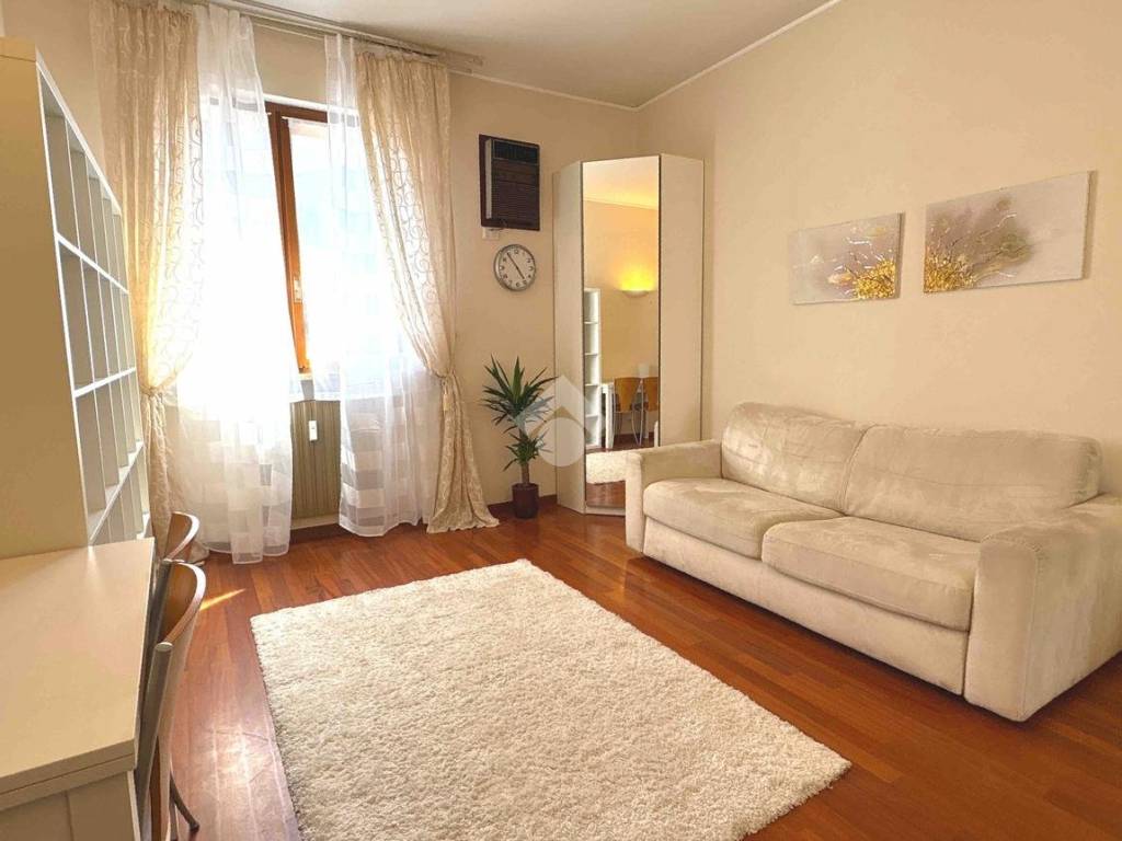 appartamento in affitto a Milano in zona Solari