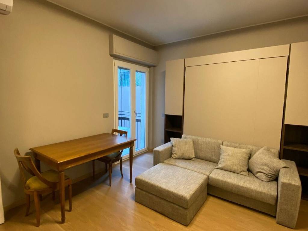 appartamento in affitto a Milano in zona Isola