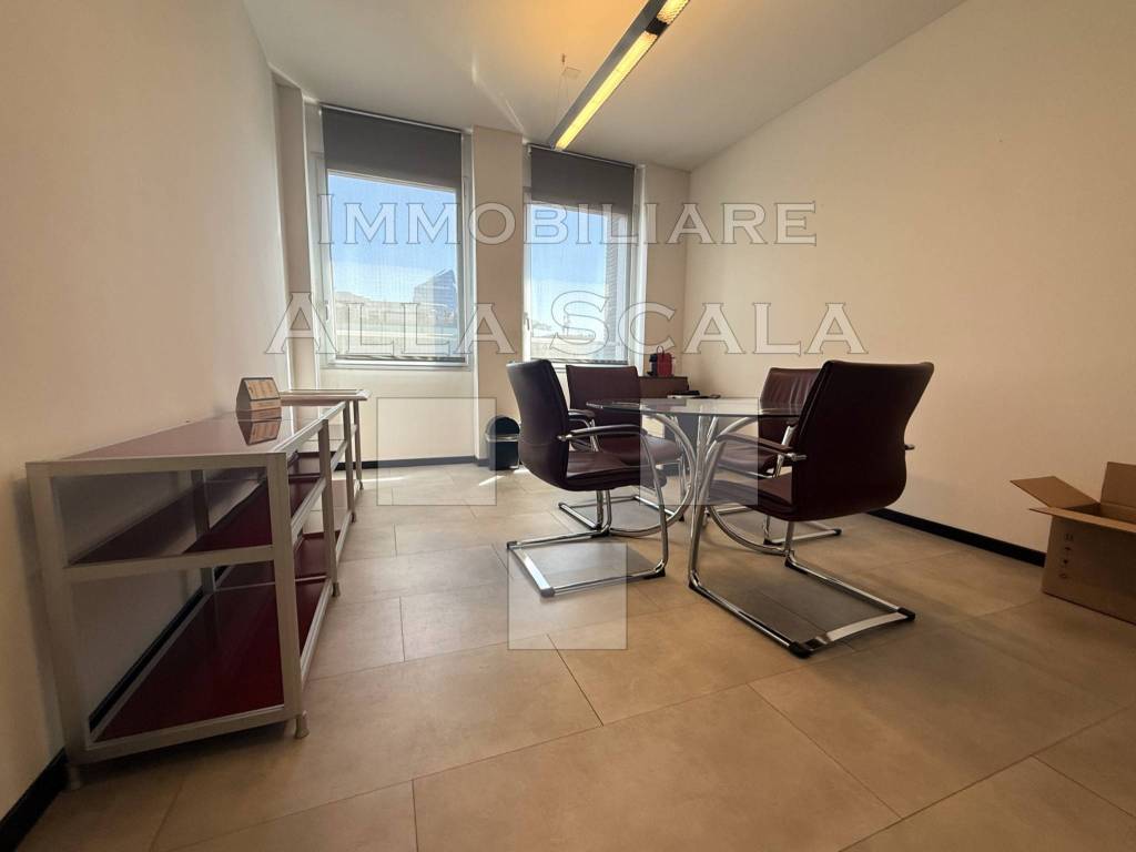 ufficio in affitto a Milano in zona Centro Direzionale