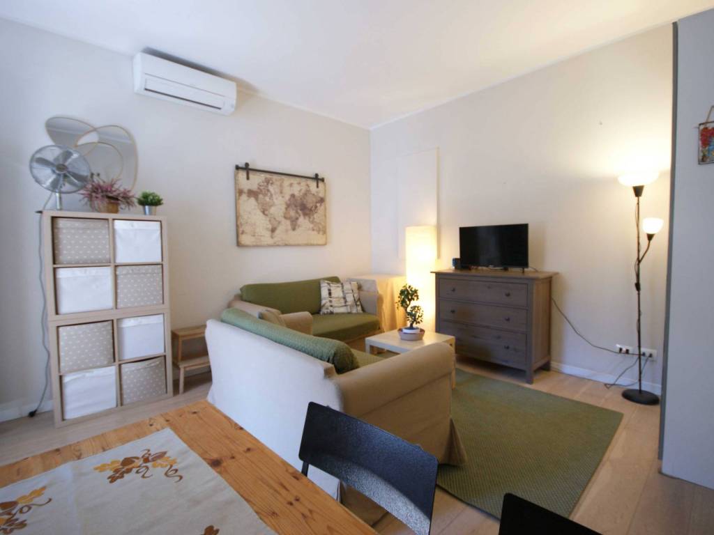 appartamento in affitto a Milano in zona Sant'Ambrogio