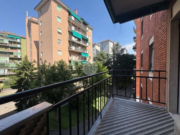 appartamento in affitto a Milano in zona Lorenteggio
