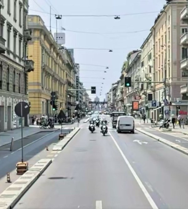 negozio in affitto a Milano