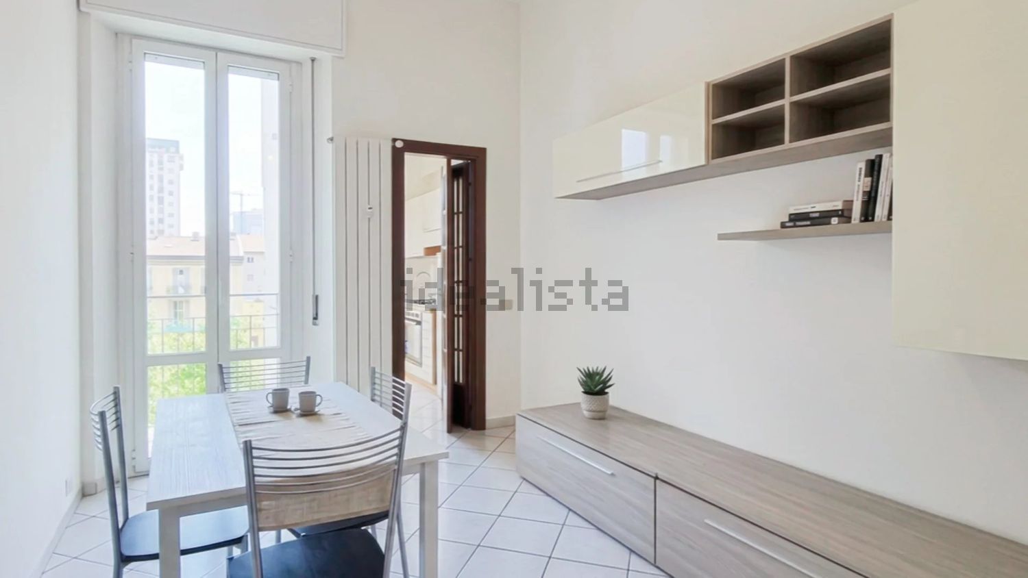 appartamento in affitto a Milano in zona Lorenteggio