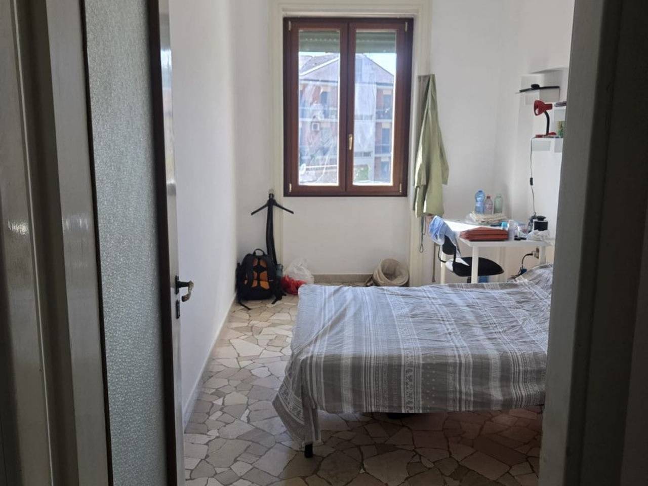 negozio in affitto a Milano in zona Guastalla