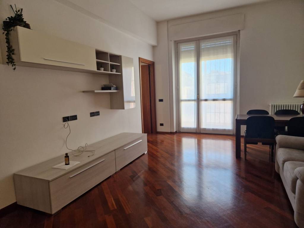 appartamento in affitto a Milano in zona Porta Nuova