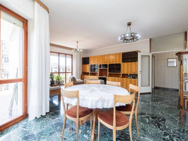 appartamento in affitto a Milano in zona Famagosta