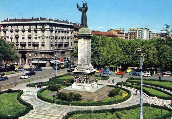 appartamento in affitto a Milano in zona Porta Monforte