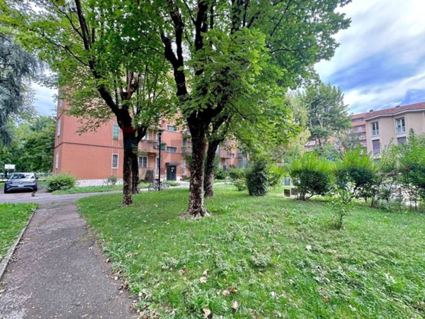locale commerciale in affitto a Milano in zona Villapizzone