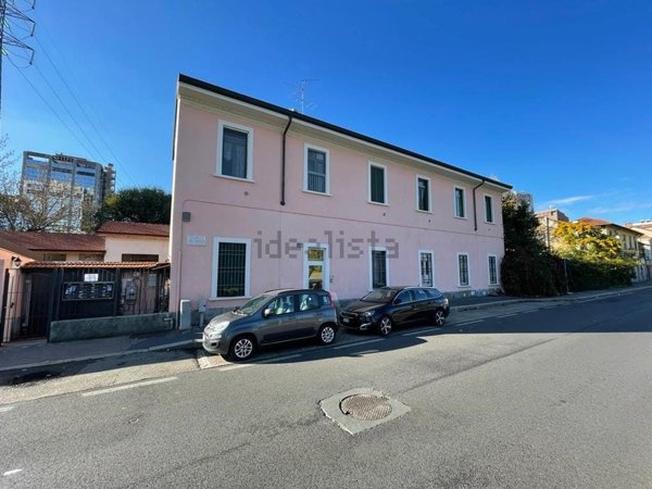 appartamento in affitto a Milano in zona Vigentino
