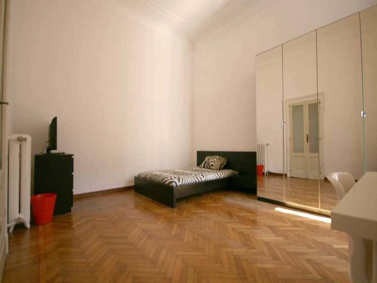 negozio in affitto a Milano in zona Loreto