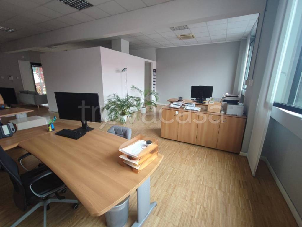 appartamento in affitto a Milano in zona Famagosta