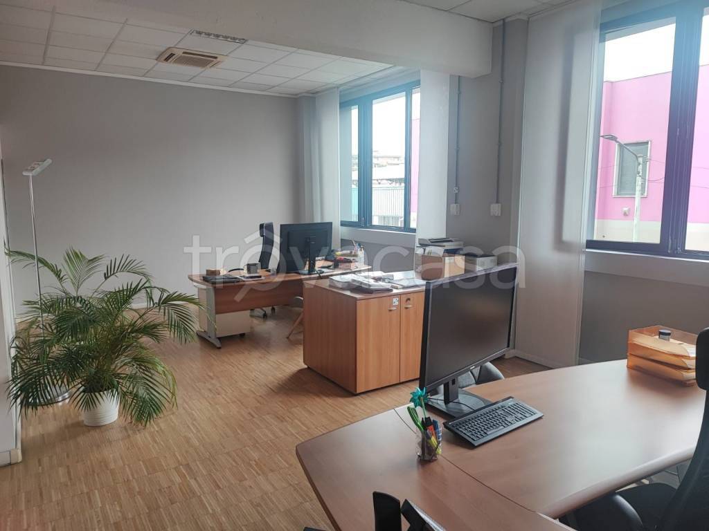 appartamento in affitto a Milano in zona Famagosta