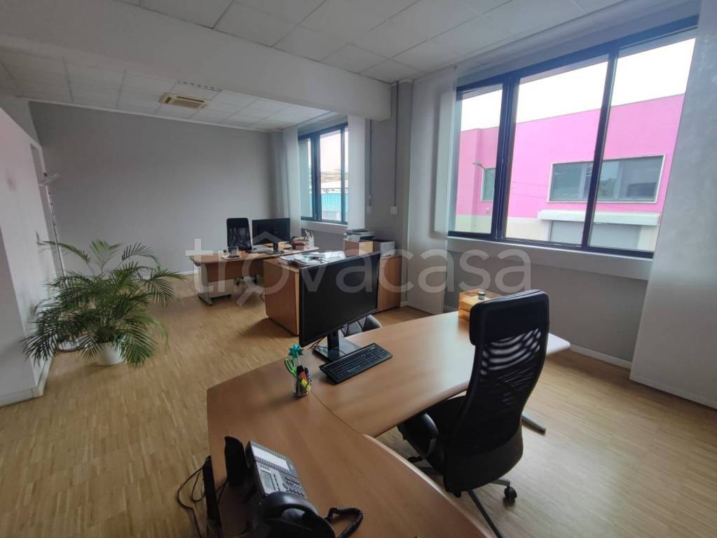appartamento in affitto a Milano in zona Famagosta