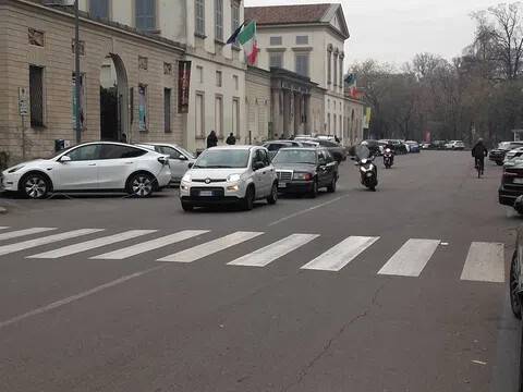 intera palazzina in affitto a Milano in zona Guastalla