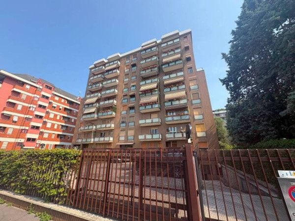 appartamento in affitto a Milano in zona Famagosta
