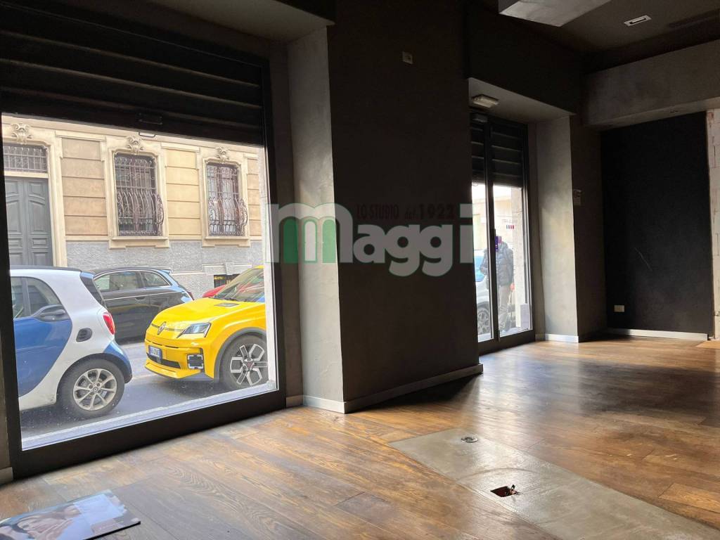 negozio in affitto a Milano in zona Guastalla