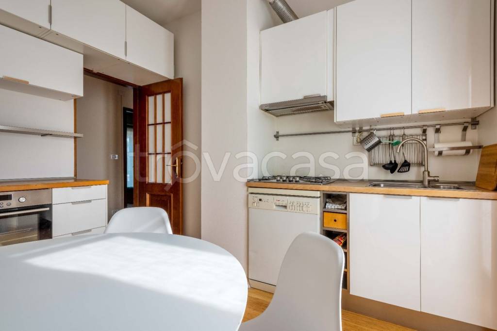 appartamento in affitto a Milano in zona Torretta