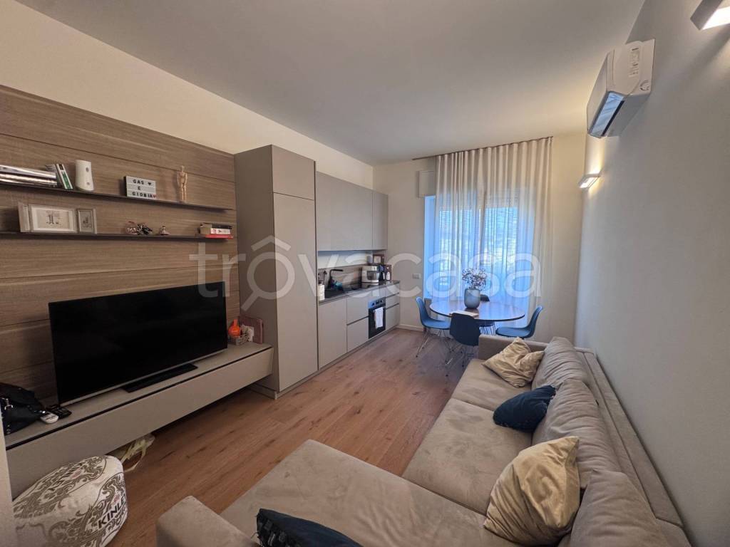 appartamento in affitto a Milano in zona Centro Direzionale