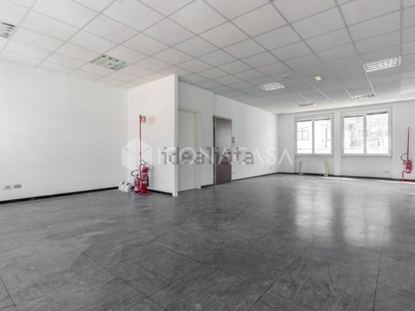 ufficio in affitto a Milano in zona Rogoredo