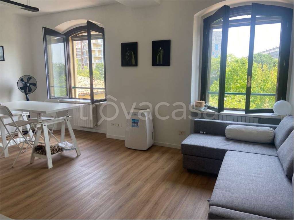 appartamento in affitto a Milano in zona Famagosta