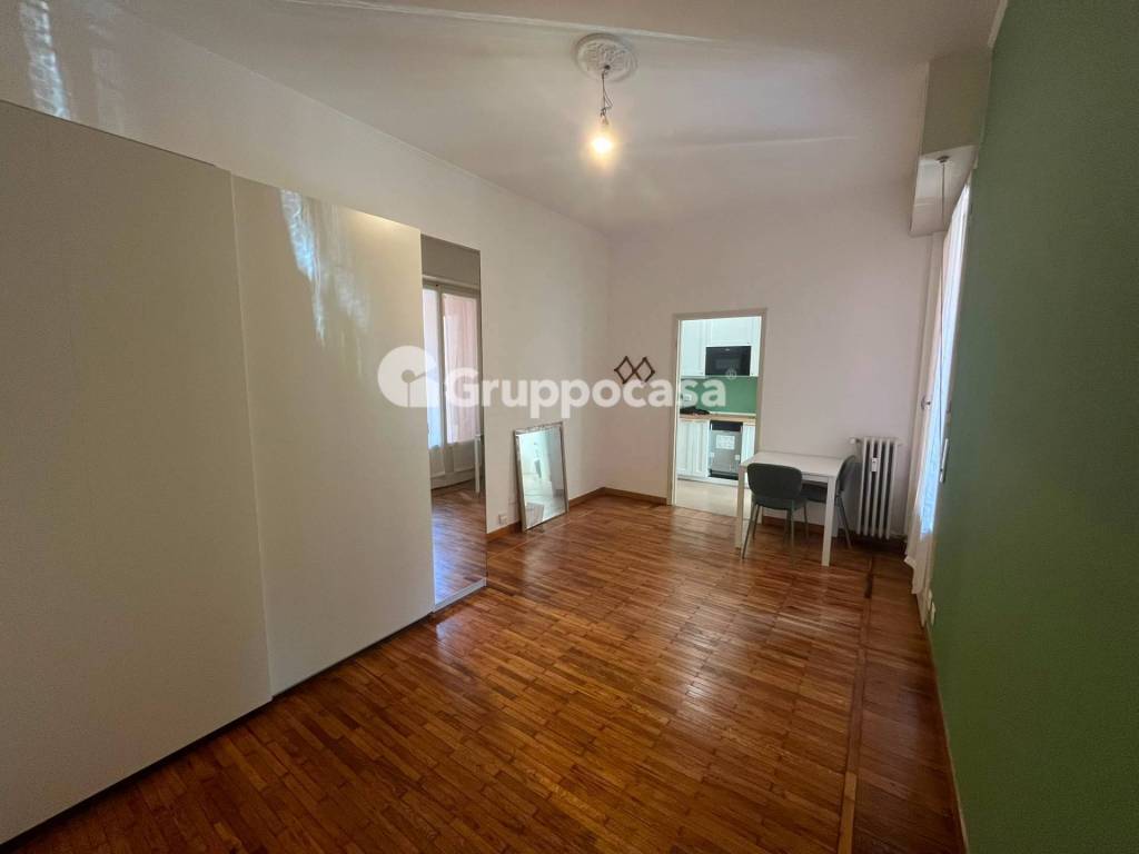 appartamento in affitto a Milano in zona Lorenteggio