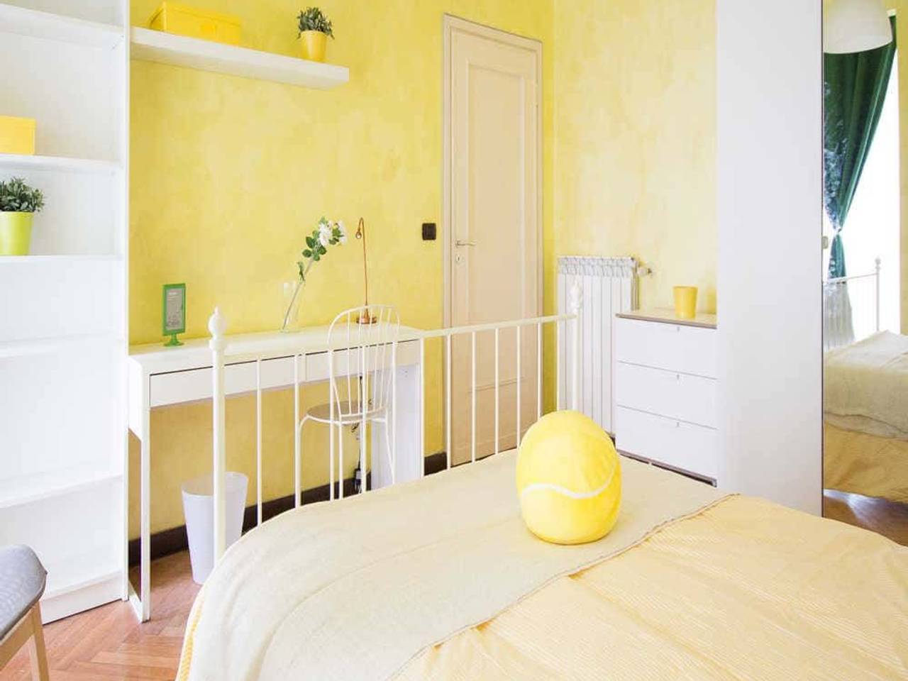 negozio in affitto a Milano in zona Maggiolina