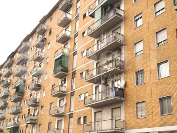 appartamento in affitto a Milano in zona Famagosta